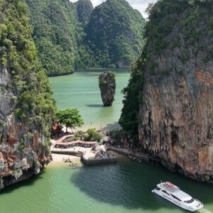 James Bond island
